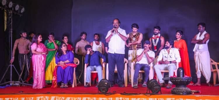 இயக்குநர் சேரன் ஆரம்பத்தில் இருந்தது போலவே இப்போதும் எளிமையாக இருக்கிறார் - திண்டுக்கல் ஐ லியோனி