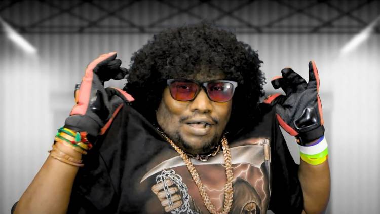 திருச்சியை பூர்வீகமாகக் கொண்ட டெல் கே.கணேசனின் 'டிராப் சிட்டி' மூலம் ஹாலிவுட்டில் தடம் பதிக்கிறார் யோகி பாபு