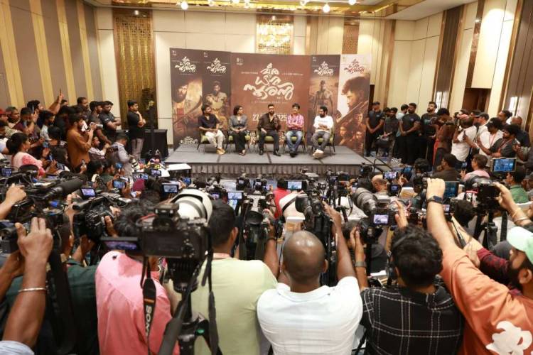 சீயான்' விக்ரம் நடிக்கும் 'வீர தீர சூரன்- பார்ட் 2 ' கேரளா ப்ரமோஷன்- பத்திரிக்கையாளர் சந்திப்பு