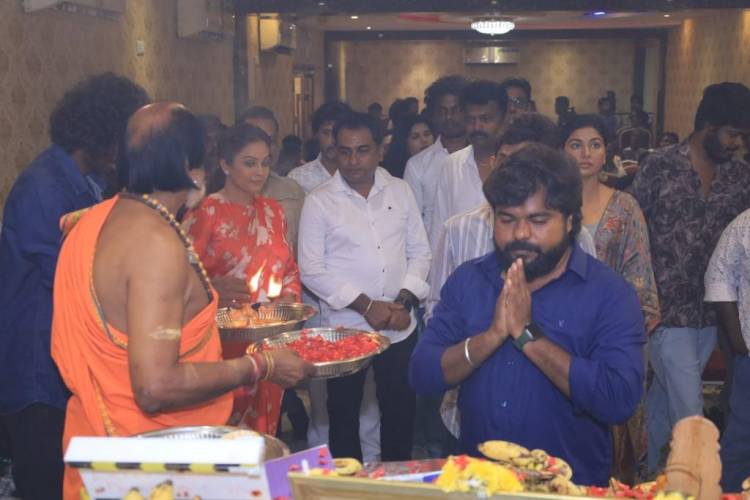 8 தோட்டாக்கள் 'வெற்றி' காவல்துறை அதிகாரியாக நடிக்கும் புதிய படத்தின் துவக்க விழா