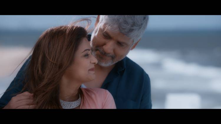 ரேவதி இயக்கத்தில் நடிகர்கள் பிரியாமணி மற்றும் சம்பத் ராஜ் நடிப்பில் உருவாகி இருக்கும் ‘குட் வொய்ஃப்’ சீரிஸின் டீசரை ஜியோஹாட்ஸ்டார் வெளியிட்டுள்ளது!
