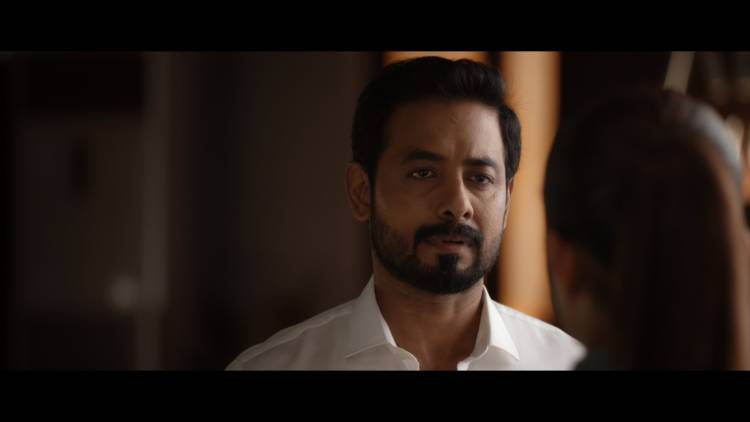 ரேவதி இயக்கத்தில் நடிகர்கள் பிரியாமணி மற்றும் சம்பத் ராஜ் நடிப்பில் உருவாகி இருக்கும் ‘குட் வொய்ஃப்’ சீரிஸின் டீசரை ஜியோஹாட்ஸ்டார் வெளியிட்டுள்ளது!