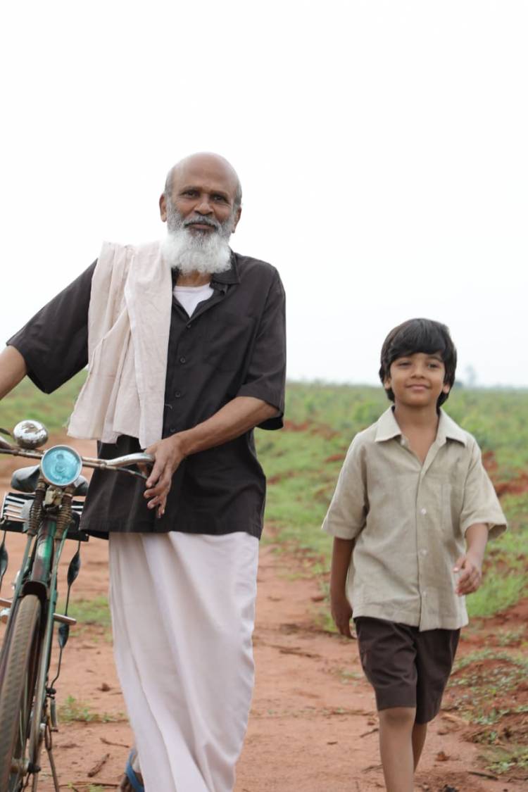 Shakthi Thirumagan Cast & Crew - Stills