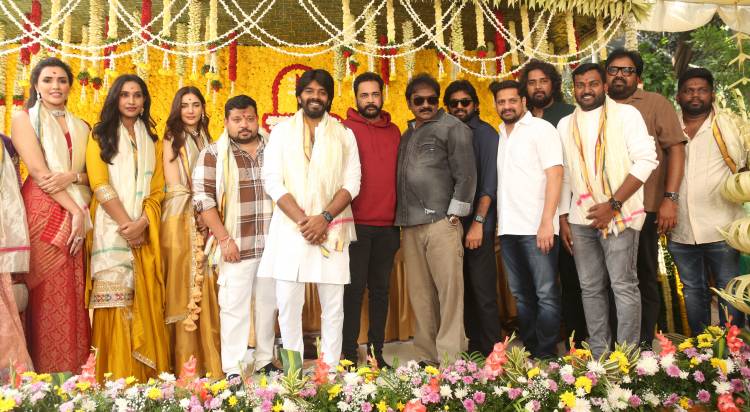 சுதீர் ஆனந்த், பிரசன்னா குமார் கோட்டா, சிவா சேர்ரி, ரவிகிரண், வஜ்ர வராஹி சினிமாஸ்  இணையும் புரடக்சன் நம்பர் 1 – “ஹெய் லெசோ” ( Hai Lesso) திரைப்படம் பிரமாண்டமாக துவங்கியது!! VV வினாயக் முதல் காட்சியை  க்ளாப் அடித்து துவக்கி வைத்தார் !!