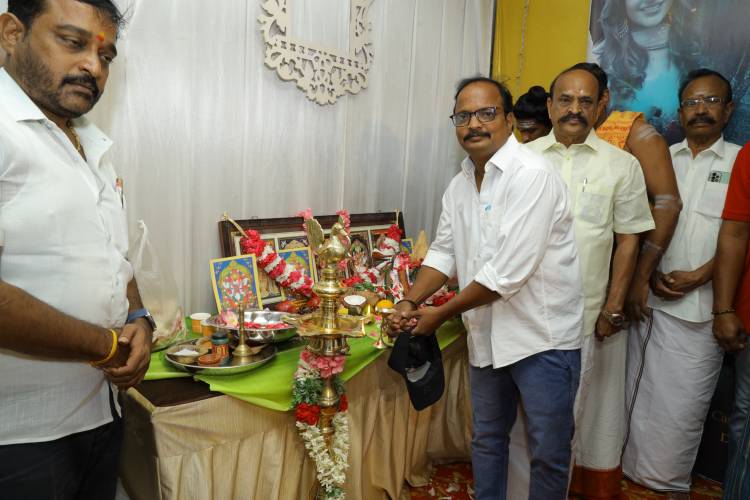 "யாஷிகா ஆனந்த்" நடிக்கும் “டாஸ்” திரைப்படம் பூஜையுடன் இனிதே துவங்கியது... 