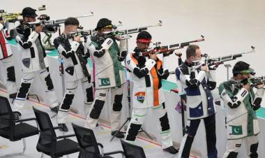 ஆசிய விளையாட்டுப் போட்டி | இந்தியாவுக்கு முதல் தங்கம்: 10மீ ஏர் ரைபிள் பிரிவில் ஆடவர் அணி உலக சாதனை