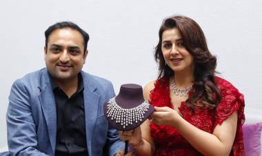 Limelight Diamonds Launch Their 23rd Exclusive Store in Chennai, Inaugurated by Actress Nikkii Galrani Pinisetty