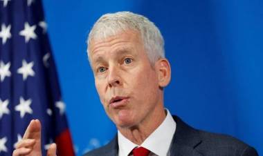 US Energy Secretary Defends Oil Reserve Release Amid Global Tensions