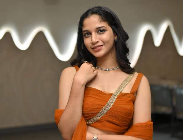 தெலுங்கு மற்றும் மலையாளத் திரைத்துறையின் சென்சேஷனல் முன்னணி நடிகைகளுடன் நடிகர் ஏகன் இணைகிறார்!