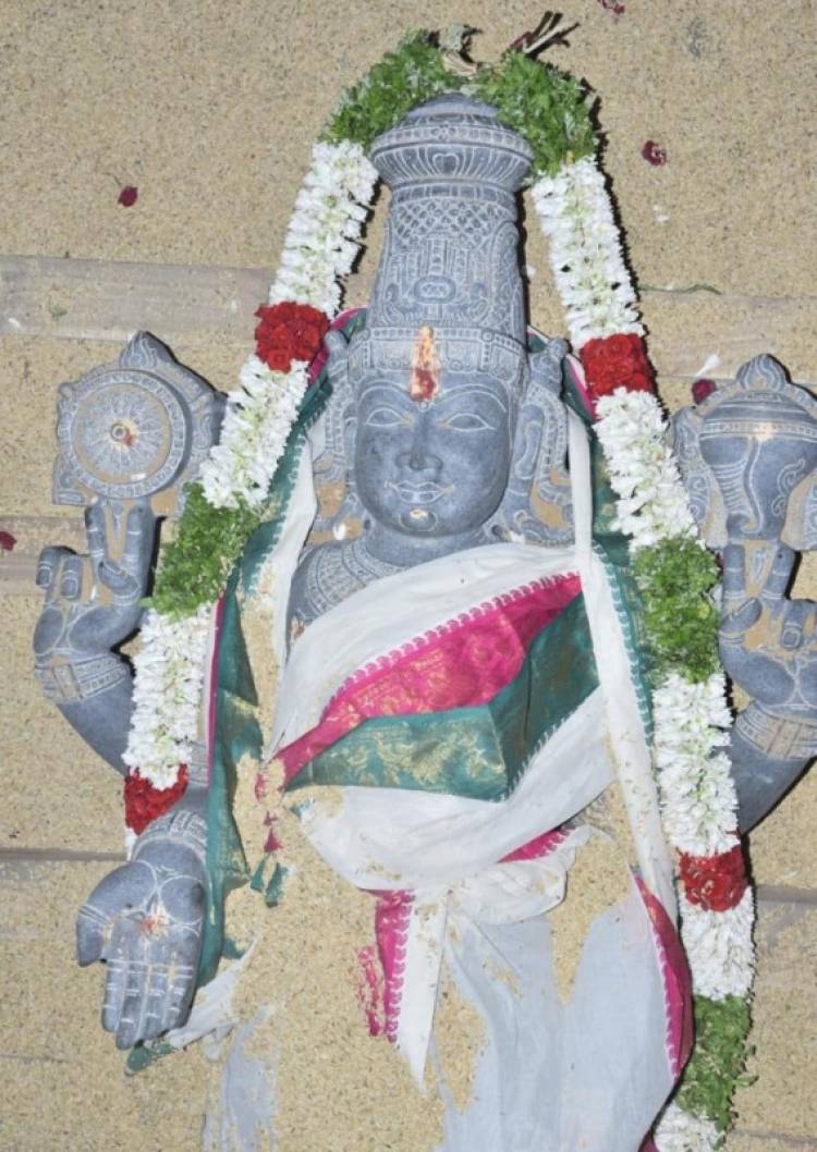 TTD Donates Seven-and-half feet Sri Venkatachalapathi Stone Idol To Panchavatee