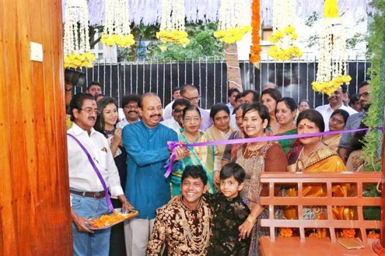 சென்னை, ஹாரிங்டன் ரோட்டில் உள்ள வடிவமைப்பு, மற்றும் தொழில் மய்யம் துவக்க விழா நடைபெற்றது