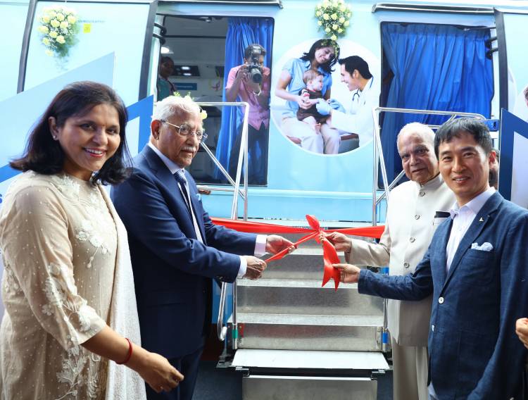Samsung and Apollo Hospitals Launch Mobile Clinic to fight NCDs