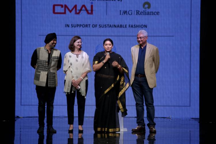 Textiles Minister Launches Project SU.RE, A Joint Project Of CMAI And IMG Reliance, On Sustainable Fashion Day At The Lakmé Fashion Week
