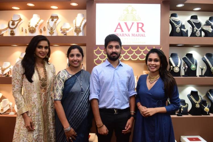 AVR Swarna Mahal Jewellers showcased their exquisite jewellery collection at the ‘Duchess Utsav 2019’