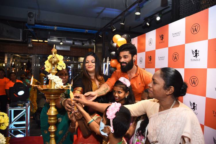 Apsara Reddy ropes in special kids to inaugurate TONEEZ Wellness by two times Mr. World Title winner Mr. Manikandan, specialized in Nutrition & Supplements focusing on providing all necessary products for your fitness journey at Kattupakkam, Chennai 56