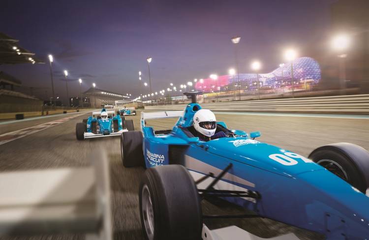 AROUND YAS ISLAND IN 72 HOURS