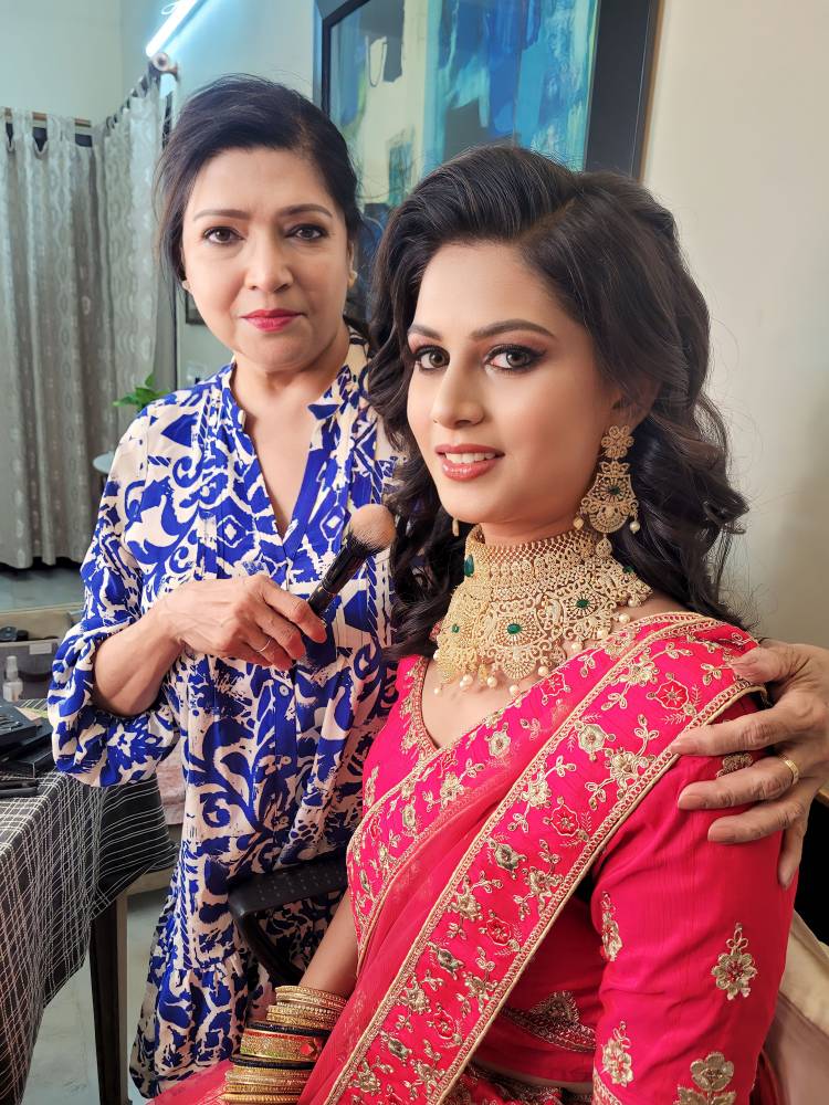 RUBY HUSSAIN ACADEMY WOMEN SELF- EMPLOYMENT BRIDAL MAKEUP WORKSHOP