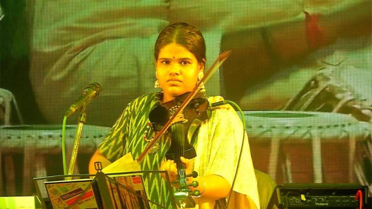 "இசையால் இணைவோம்"    “ஆலயங்கள் அற்புதங்கள்”