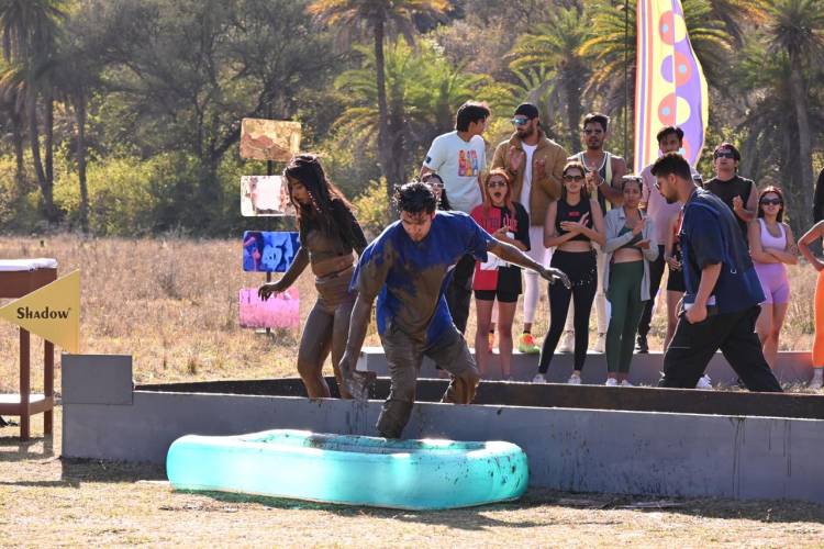 “Kyuki relationships mein sabse important cheez kya hota hai? Communication!” Sunny reveals the key to a successful relationship in the latest episodes of MTV Splitsvilla X5: ExSqueeze Me Please