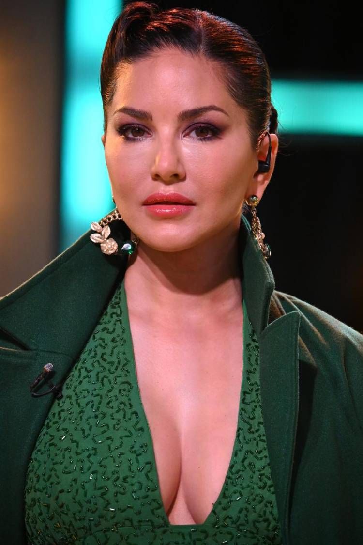 “Kyuki relationships mein sabse important cheez kya hota hai? Communication!” Sunny reveals the key to a successful relationship in the latest episodes of MTV Splitsvilla X5: ExSqueeze Me Please