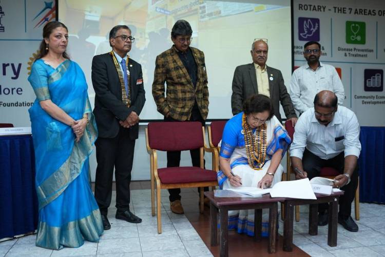 Partnership announcement by signing of the MOU from SELCO Foundation and Rotary Club of Bangalore to strengthen 100 primary health centers in Karnataka with solar energy.