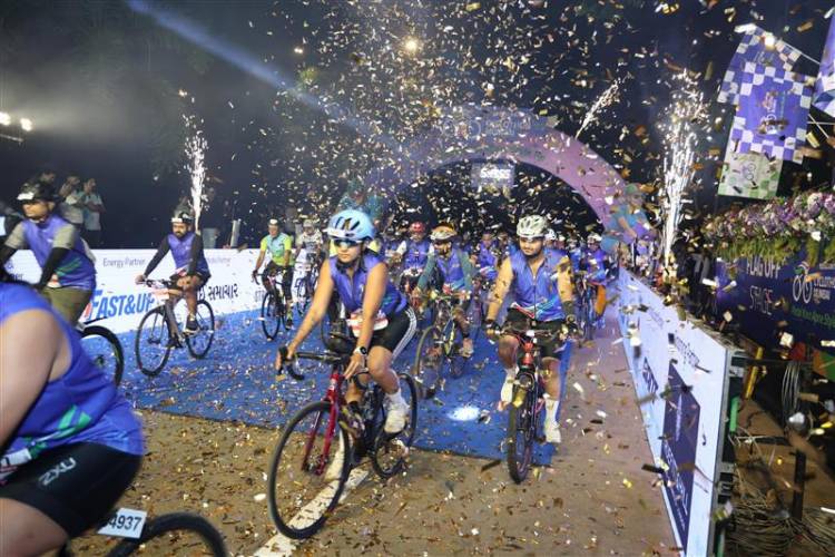Milind Soman Flags Off YES SECURITIES’ Debut Cyclothon ‘25, Inspiring All to ‘Pedal Karo Apne Style Se’