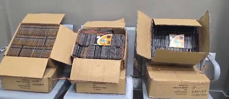 Police Bust Major Counterfeit Kanvee Blade Racket in Goshamahal; Bulk Stock Seized