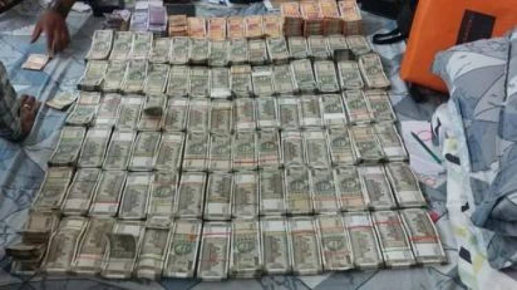 Election in 5 states: Rs 651 crore in cash and gift items seized
