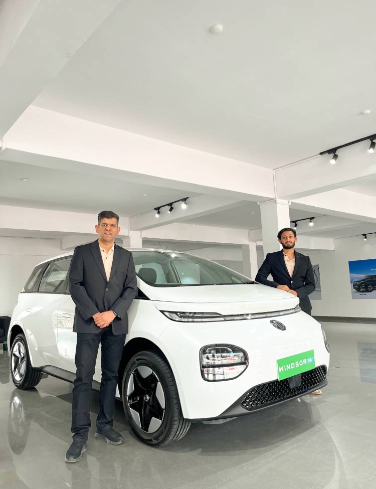 JSW MG Motor India strengthens its presence in Nepal; Partners with Golchha Organization