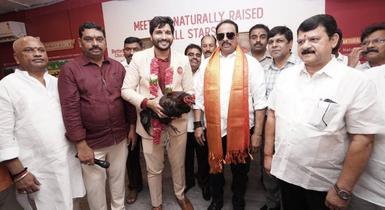 Hyderabad’s home grown brand, Country Chicken Co.  launches its premium experience store at Banjara Hills! 