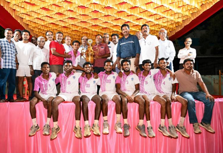 SRM IST Clinches Gold Medal at State-Level ‘B’ Ball Badminton Men’s Tournament