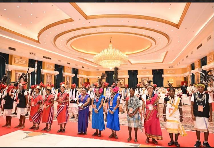 For the first time, Rashtrapati Bhavan witnessed the grandeur of Bastar's tribal culture: Union Home Minister Amit Shah     209-member delegation led by Chief Minister Vishnu Deo Sai visits Rashtrapati Bhavan