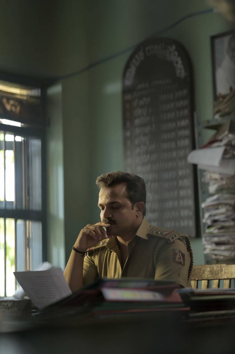 SECOND CASE OF SEETHARAM (Cast & Crew Details) HD PICS