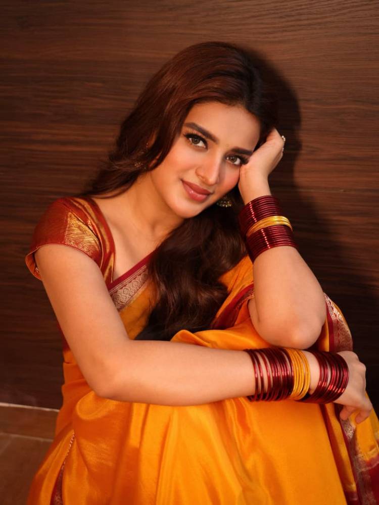 NIDHHI AGERWAL: THE AMBITION TO DO MORE, ACHIEVE MORE  -தென்னிந்திய திரையுலகின் முன்னணி நடிகைகளில் ஒருவராகத் தனது இடத்தை நிலைநிறுத்தும் முனைப்பில் நடிகை நிதி அகர்வால்!