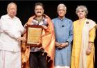 "லிவிங் லெஜன்ட்" விருது நடிகர் எஸ்.வி.சேகர் அவர்களுக்கு வழங்கப்பட்டது!