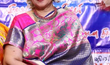 சாதனை பெண்களுக்கான விருது வழங்கும் விழாவில் பங்கேற்ற  இயக்குனர் தயாரிப்பாளர் கலைமாமணி டாக்டர் ஜெயசித்ரா அவர்கள்