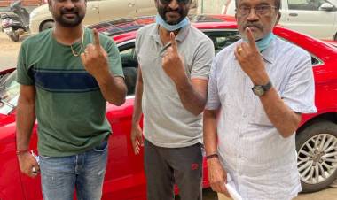 Director Suseendiran, Producer Thai Saravanan Casted their votes