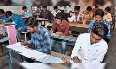 பிளஸ் 2 தேர்வு திட்டமிட்டப்படி மே 3ஆம் தேதி முதல் நடத்த முடிவு