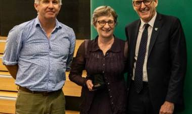 Professor of geophysics wins Marsden Medal for lifetime of outstanding service to science
