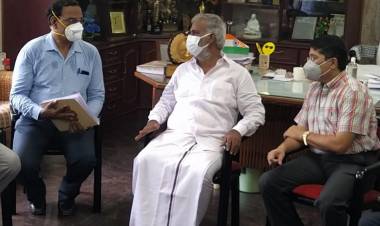 ராஜீவ் காந்தி அரசு பொது மருத்துவமணையில் ஆய்வு மேற்கொண்டு மருத்துவர்களிடம் ஆலோசனை...