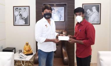 கொரோனா தடுப்பு பணிகளை மேற்கொள்ள மாண்புமிகு தமிழக முதல்வர் பொது நிவாரண நிதிக்கு நடிகர் திரு.சூரி