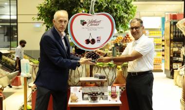Come and savor some of the world famous Cherries from the U.S. Pacific Northwest