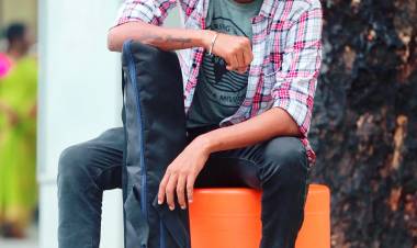 "ஆல் இன் ஆல் அழகு ராஜா"