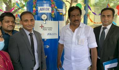 மதுரை திருமங்கலம் அரசு பொது மருத்துவமனையில்  வால்மார்ட்டின் வால்மார்ட் அறக்கட்டளை சார்பில் ‘டாக்டர்ஸ் பார் யூ’ திட்டத்தில் அமைக்கப்பட்டுள்ள ஆக்சிஜன் உற்பத்தி மையத்தை தமிழக வணிகவரி மற்றும் பதிவுத்துறை அமைச்சர் பி. மூர்த்தி துவக்கி வைத்தார்.