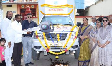 G S Helping Hands Foundation, donates Hyderabad’s first of its kind  Cattle Rescue Ambulance with a Hydraulic lift, to Sri Krishna Goseva Mandal!