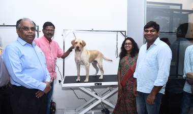 Mr.Isak Nazar & Mrs.Veena Kumaravel inaugurates ‘PETS 101’ – A Pet Store and Grooming Studio at Nungambakkam, Chennai on 13th March 2022