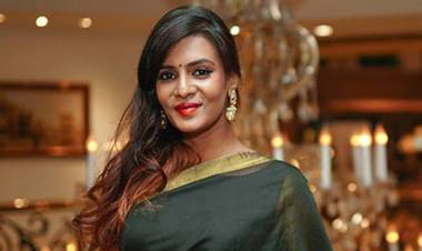 நடிகை மீரா மிதுனுக்கு எதிராக பிடிவாரண்ட்