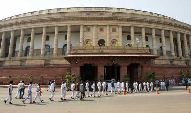 நாடாளுமன்றத்தில் பயன்படுத்தக் கூடாத வார்த்தைகள் என்னென்ன?