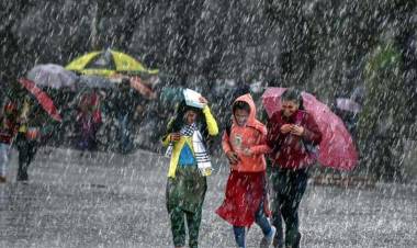 கனமழை காரணமாக  (01-09-2022) 4 மாவட்டங்ககளில் பள்ளி,கல்லூரிகளுக்கு விடுமுறை