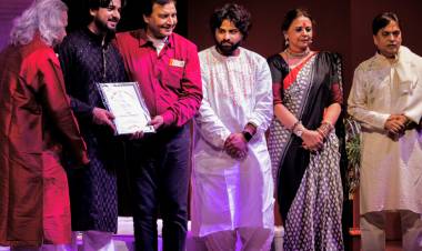 Sarangi star Nabeel Khan creates a magical aura with his solo performance